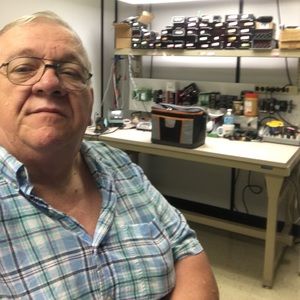 Meet your Posher, Robert